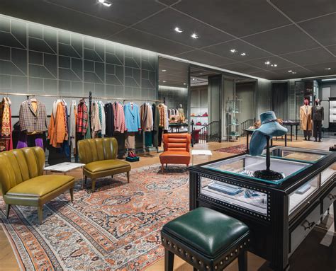 Take a First Look at Gucci's New Rodeo Drive .